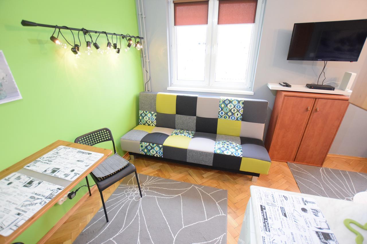 Elegant Apartment Chmielna Promenade Varsó Kültér fotó